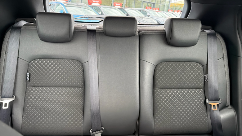 Nissan Juke 1.0 DiG-T N-Connecta 5dr Petrol Hatchback